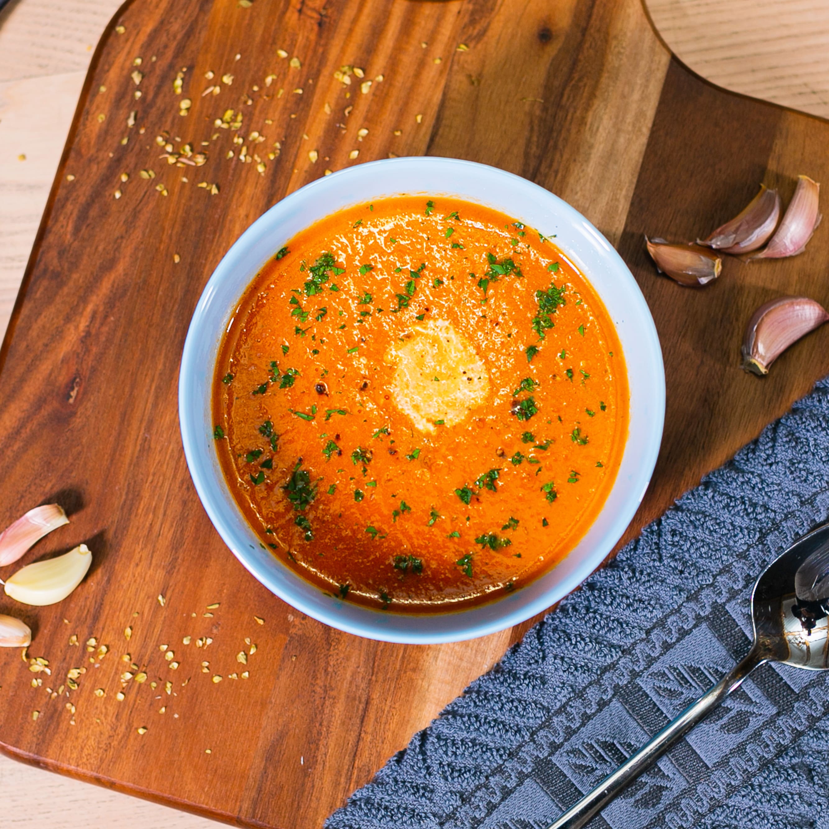 Классический томатный суп с базиликом: рецепт на скорую руку